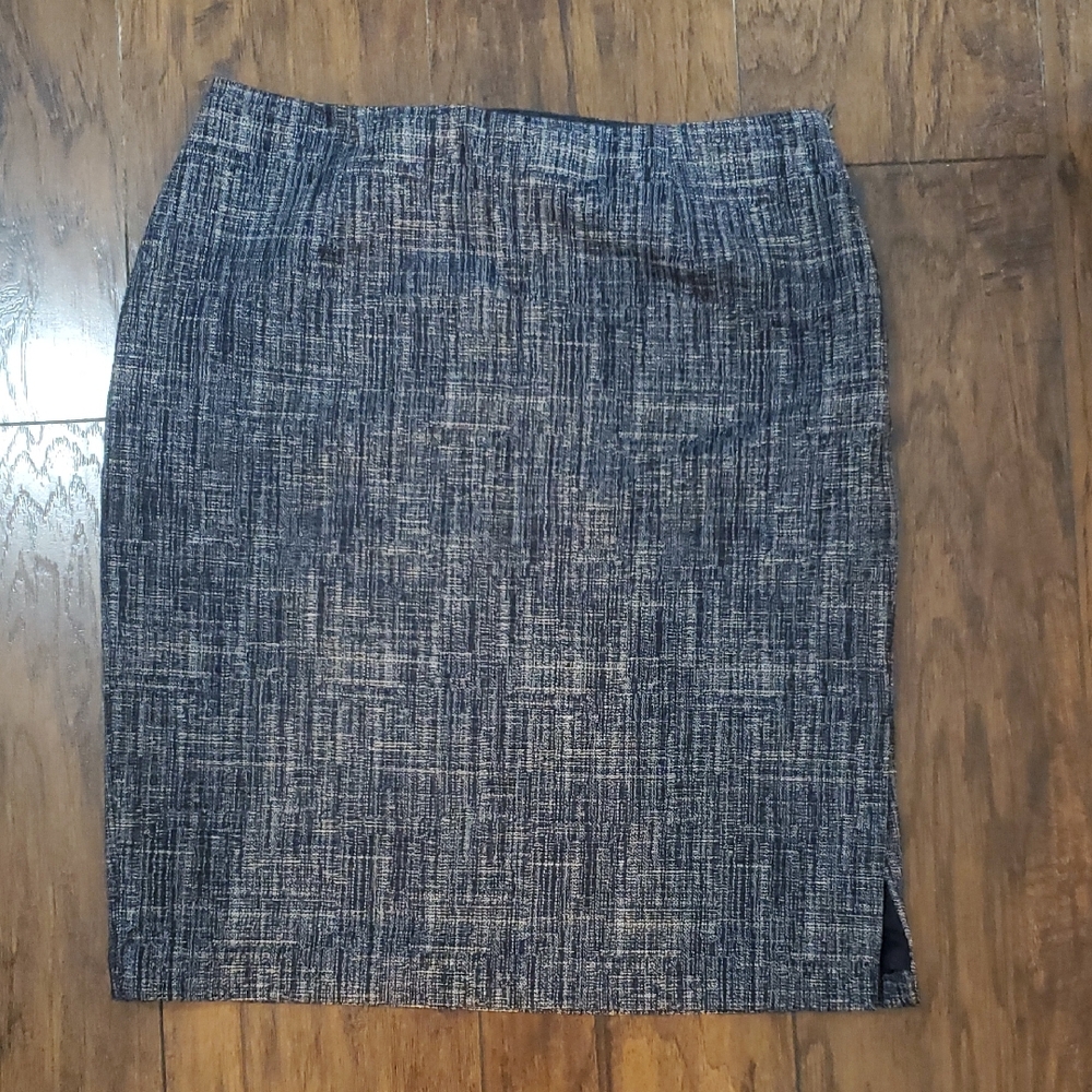 Banana Republic Black and Navy Tweed Pencil Skirt